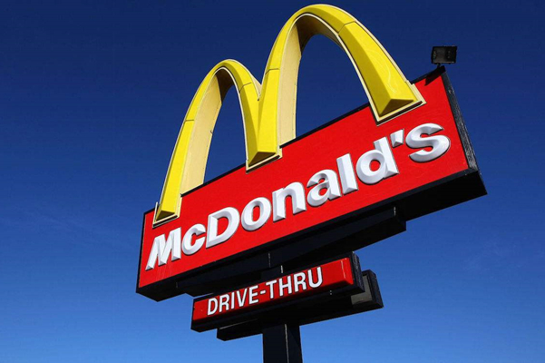 現(xiàn)如今,為何外賣定價(jià)比線下餐廳更貴